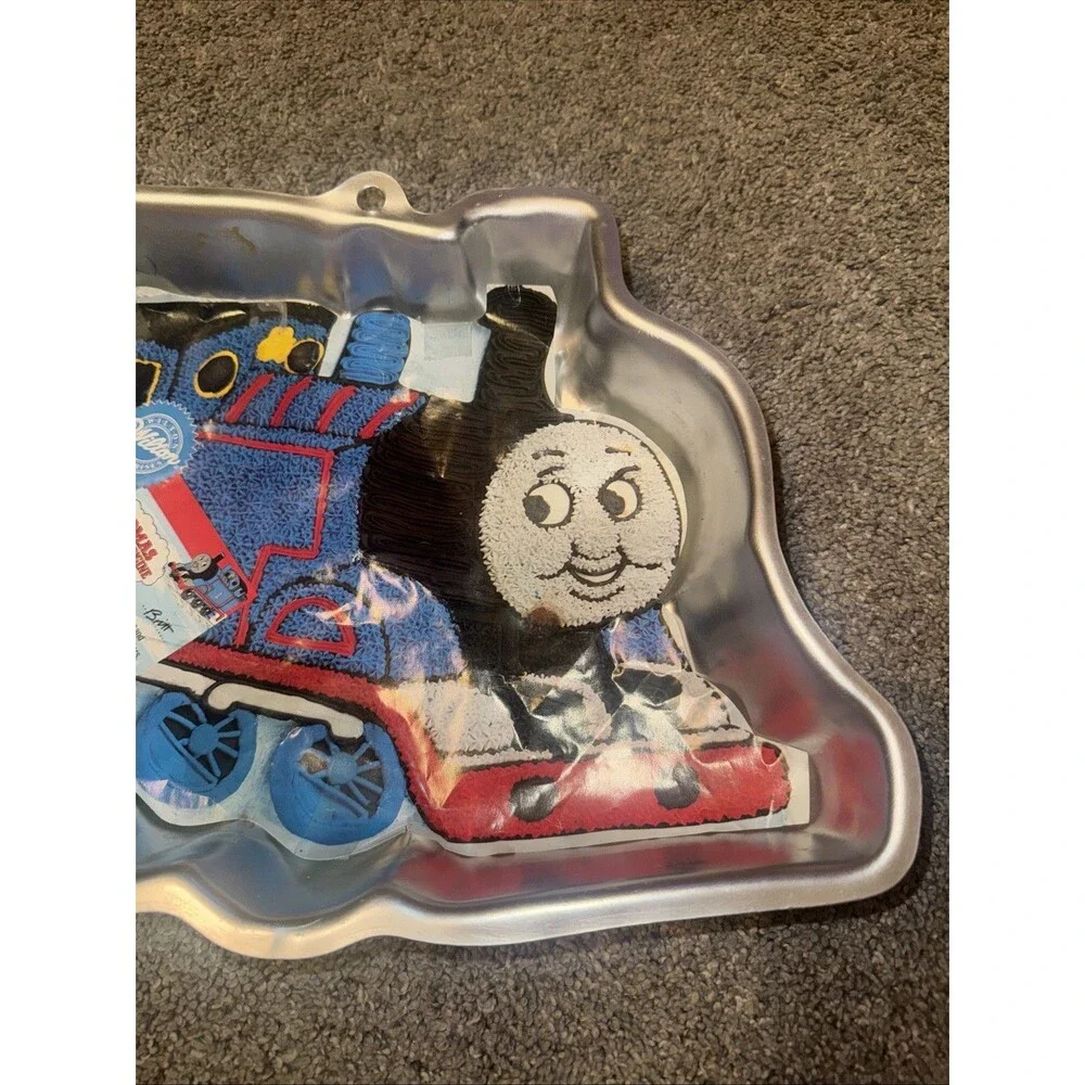 Vintage Wilton 1994 Thomas the Train Tank Engine Metal Birthday Cake Pan